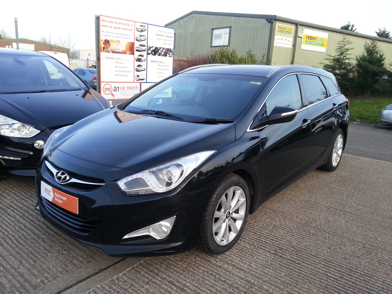 2013 Hyundai i40 Style 1.7 CRDI, Automatic, Diesel, Estate, Black A1